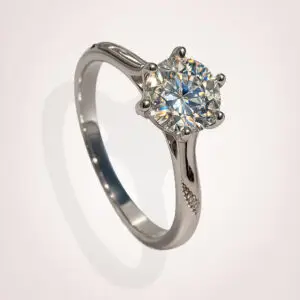 Bague simplicité con incrustaciones